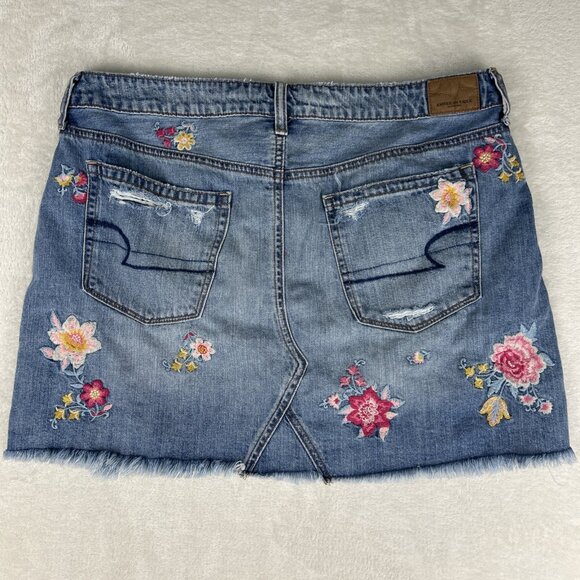 American Eagle Outfitters Denim Skirt Women 14 Distressed Embroidered Flowers - Picture 8 of 11